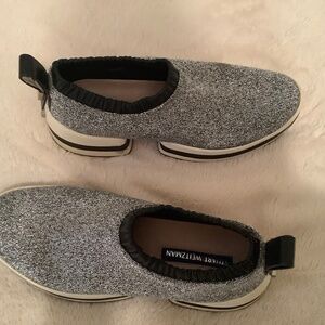 Stuart Weitzman, Size 7, slip ons